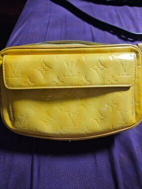 Pre loved vintage LV vernis waist bag